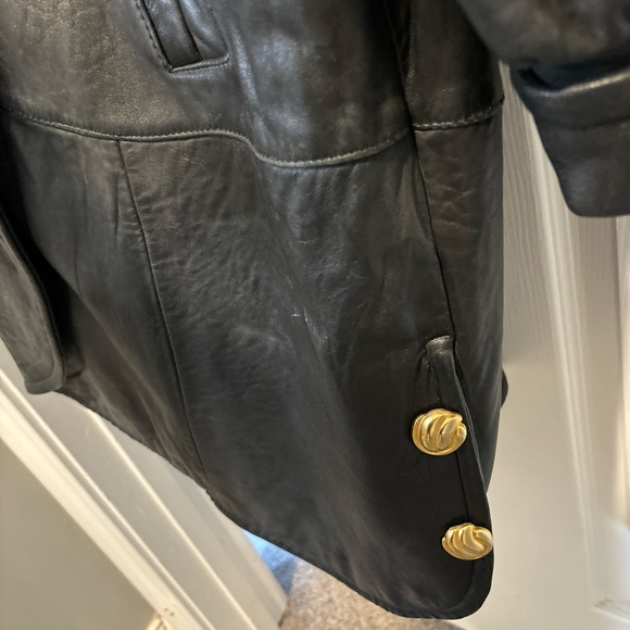 Yudofsky Furriers Leather Coat - Picture 4 of 12